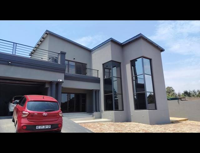5 BEDROOM HOUSE FOR SALE IN WALKERVILLE CENTRAL